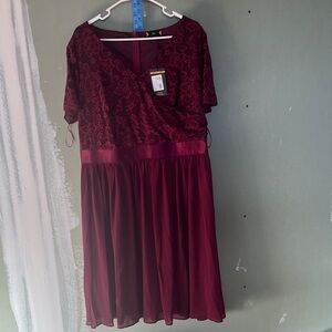 Elegant Burgundy Lace Dress